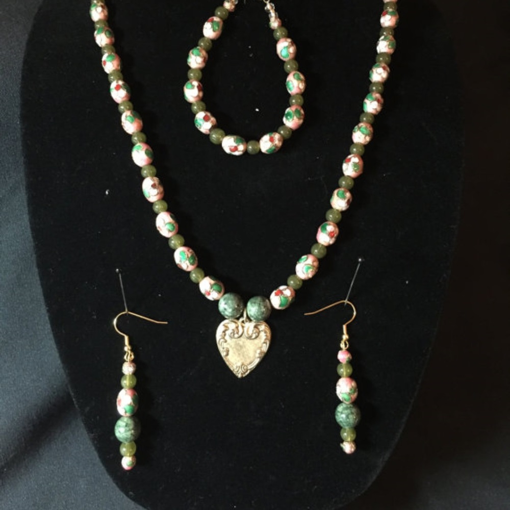 Edwardian Pink Cloisonné and Heart Jewelry Set